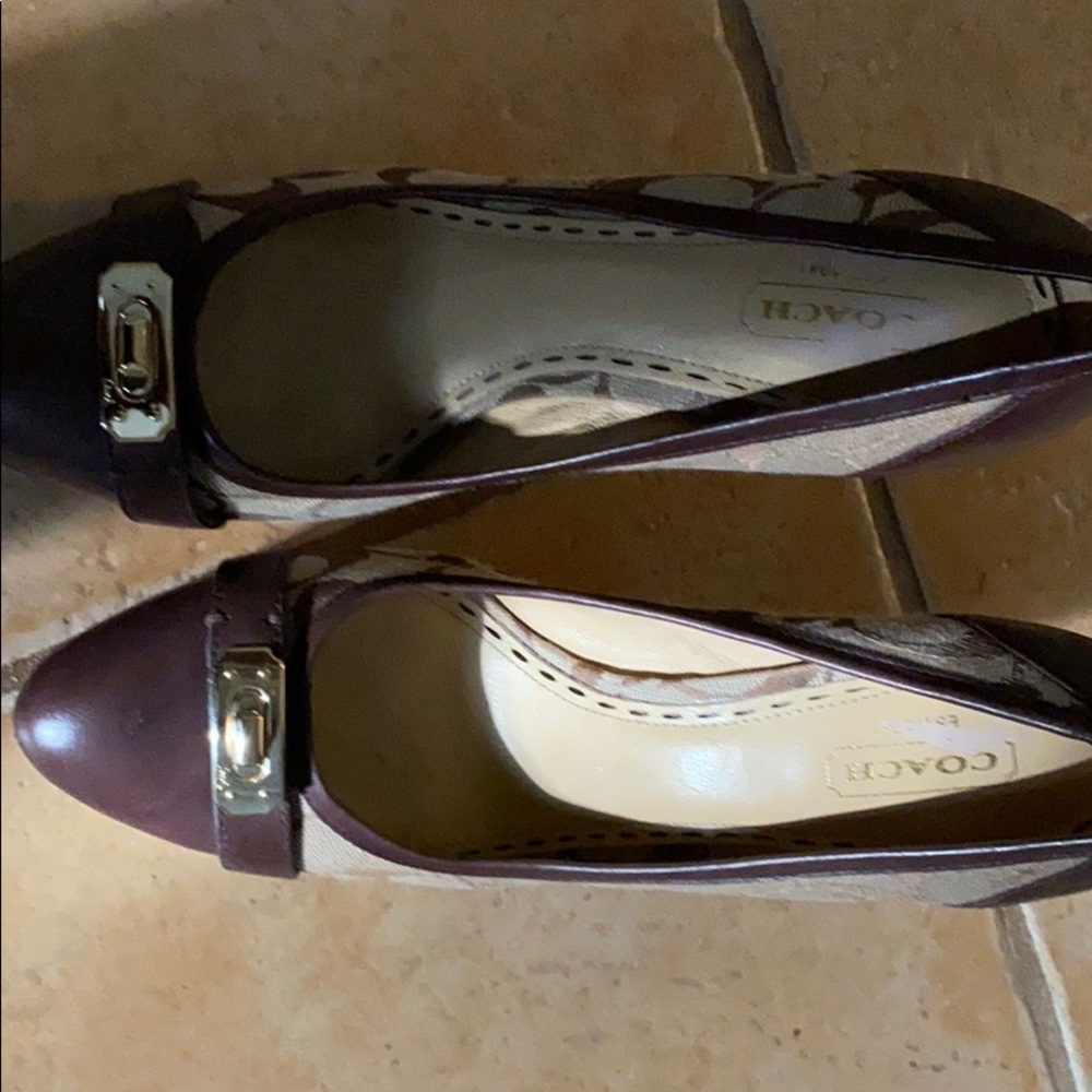 Shoes - Picture 6 of 7